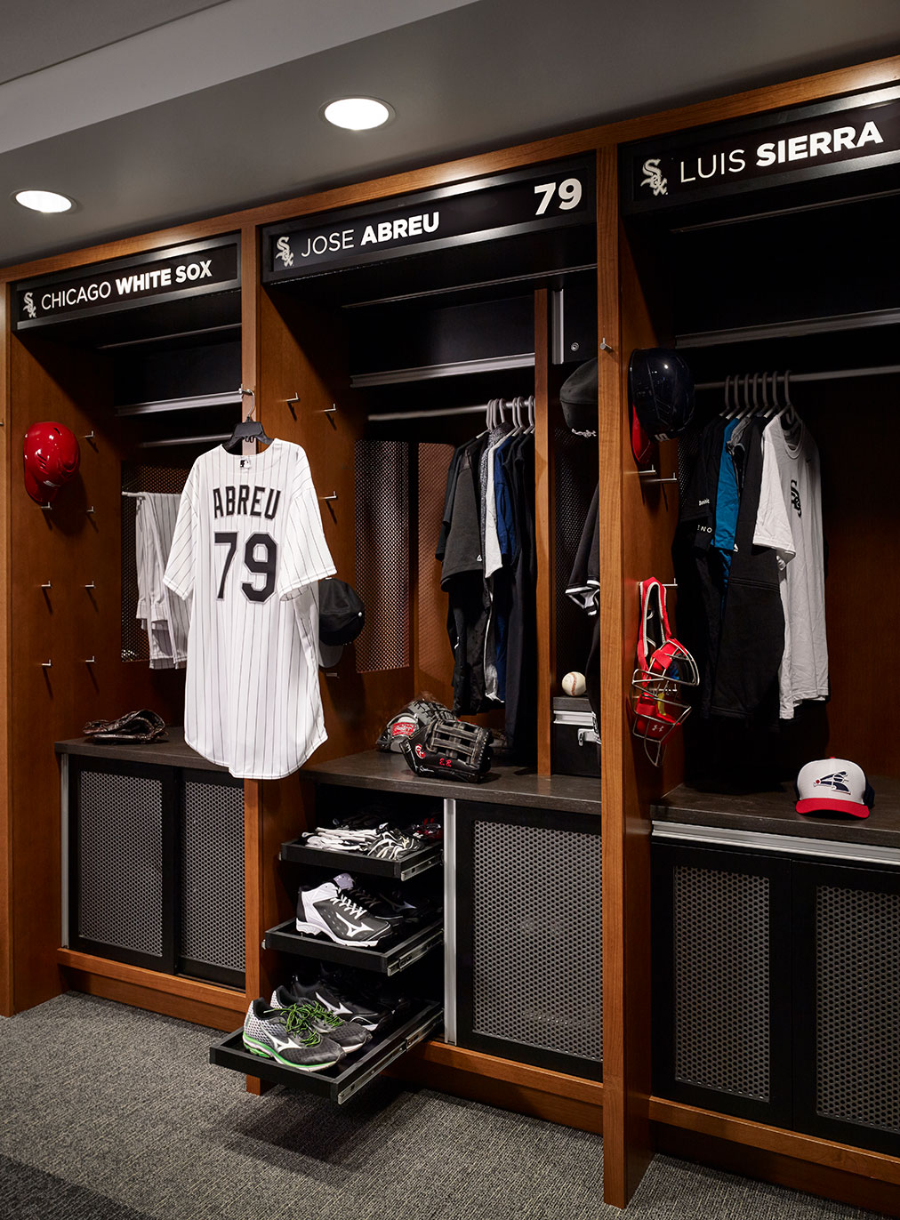 White Sox thrilled with clubhouse makeover