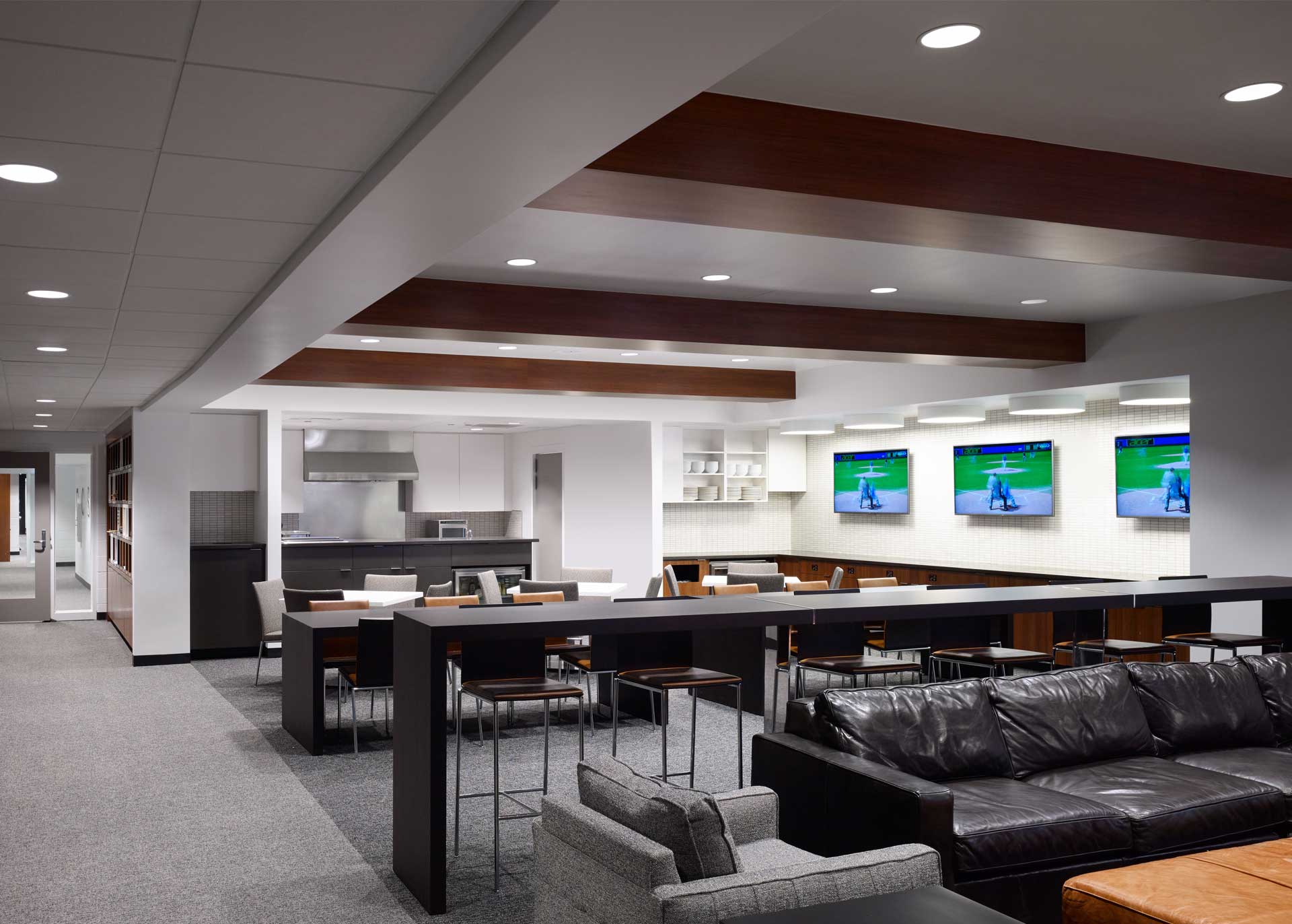 Renovated White Sox clubhouse – Hartford Courant